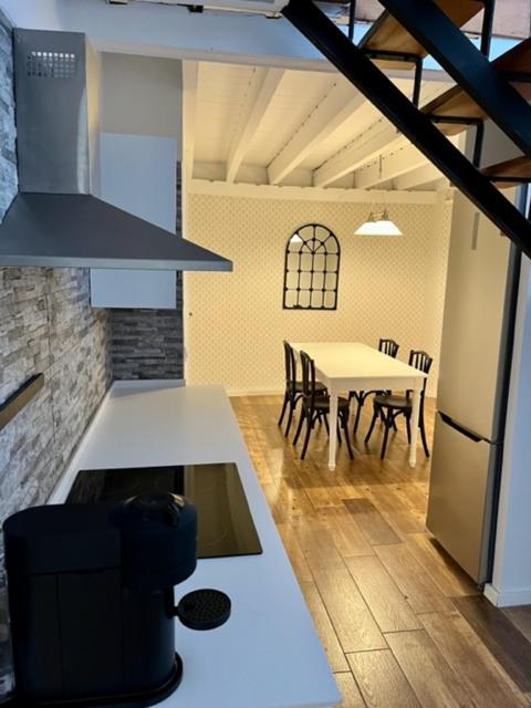 セビリアTi2 Duplex Con Terraza Privada, 120 Metros De La Catedralアパートメント エクステリア 写真